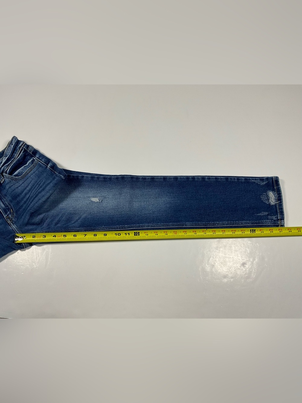KanCan Signature Distressed Mid-Rise Stretch Cropped Jeans Size 24 VBK1488A - Picture 9 of 14